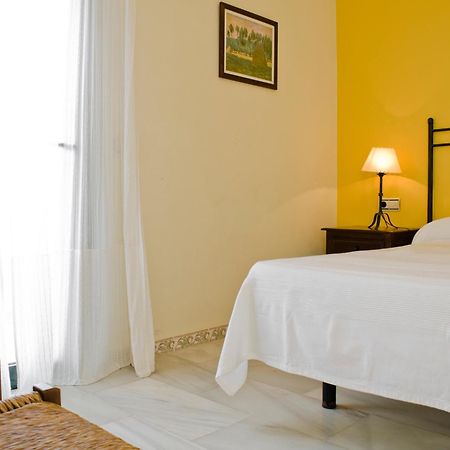 Hostal Sixto ロタ エクステリア 写真