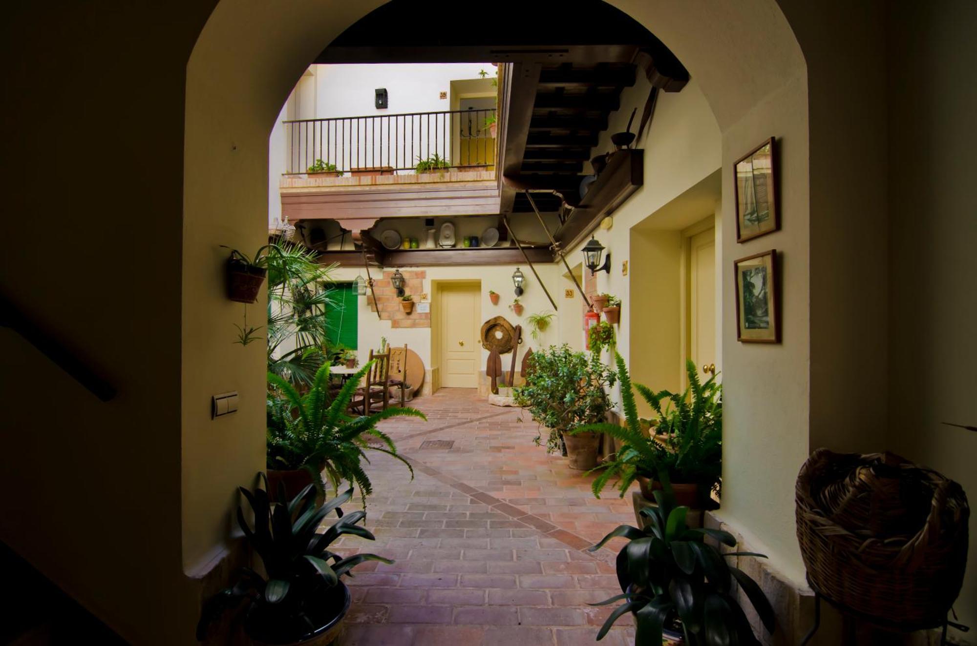 Hostal Sixto ロタ エクステリア 写真