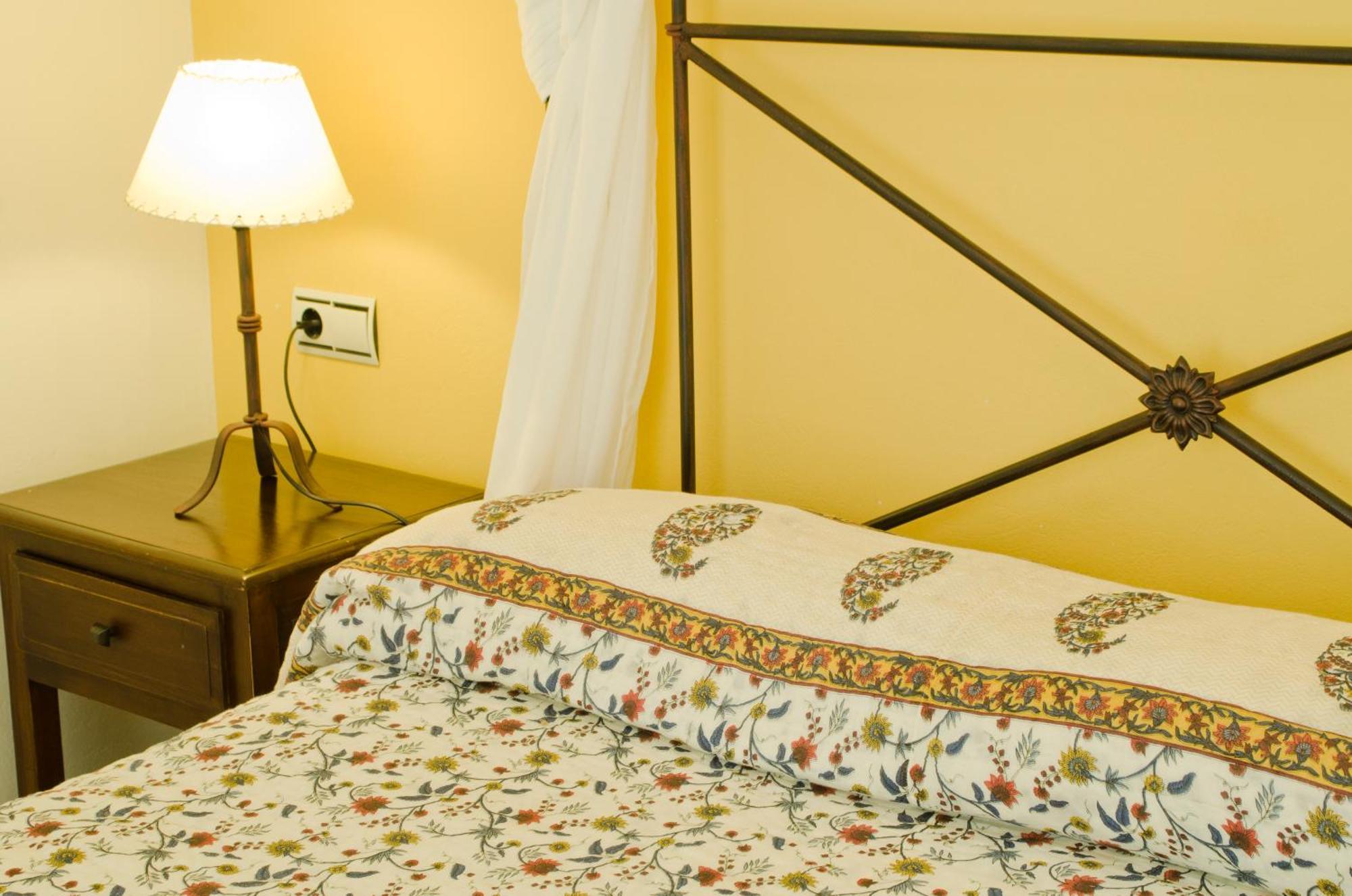 Hostal Sixto ロタ エクステリア 写真